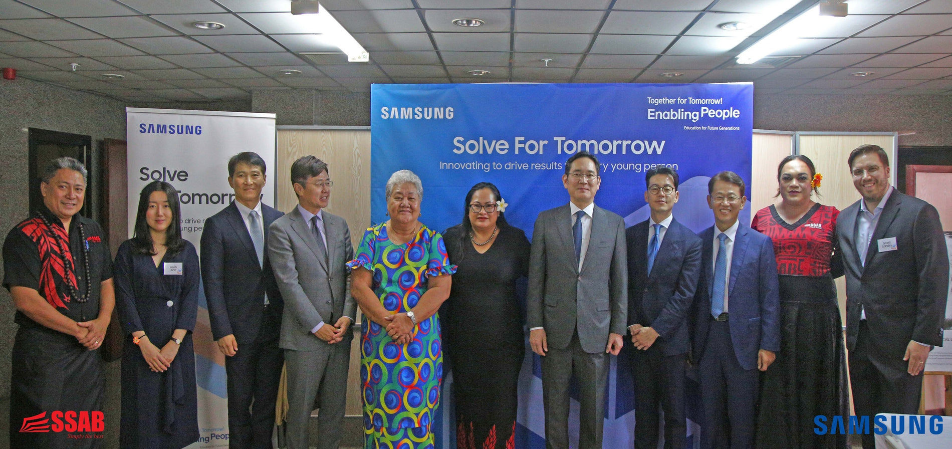 Samsung Top Executive visits Samoa.